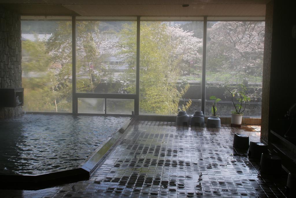 מלון Ureshino Onsen Shoen מראה חיצוני תמונה